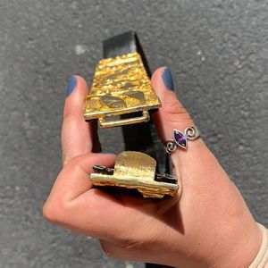 zodiac plated clasped leather belt